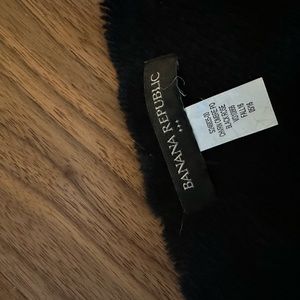 Banana Republic O/S woolen wrap